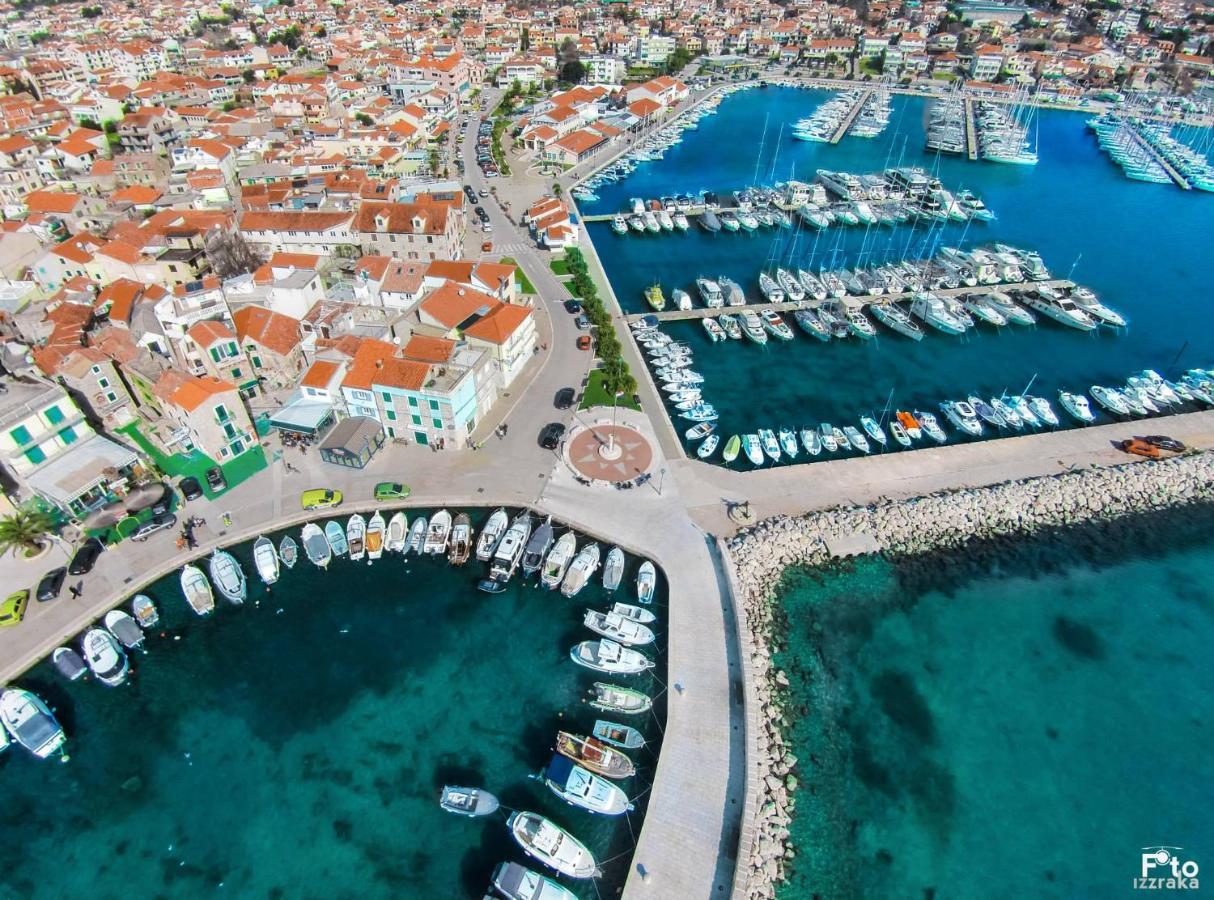 Apartmani Gabriella Vodice Zewnętrze zdjęcie